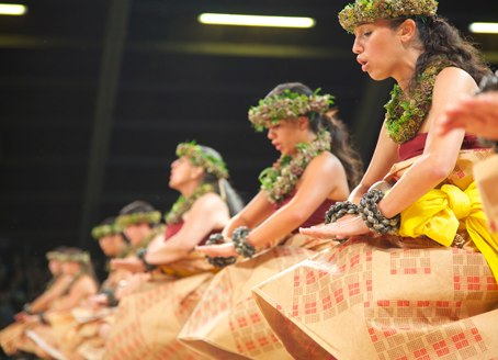 Hawaiian hula dancers